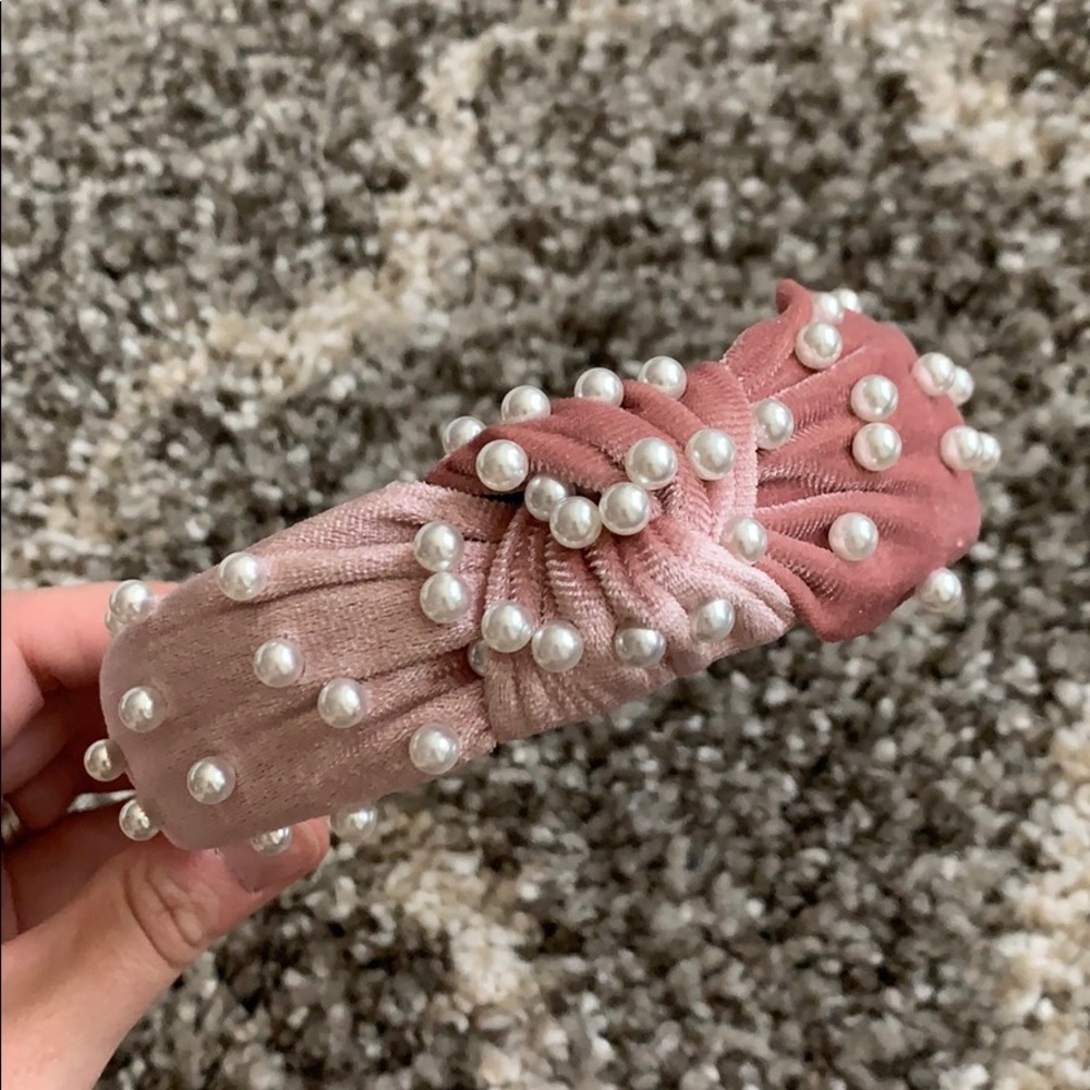 Pearl Velvet Headband in Dusty Pink